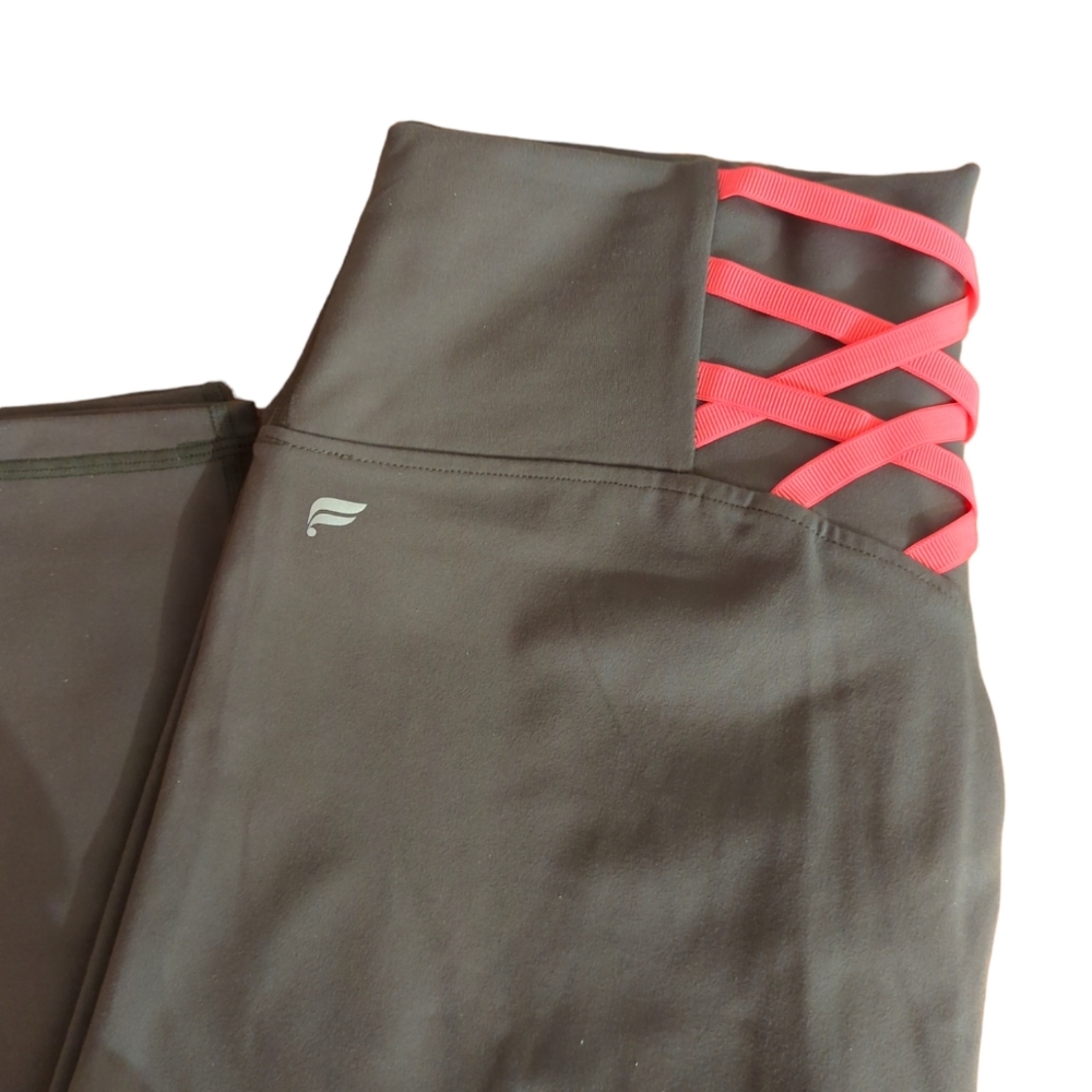 NWOT Fabletics 7/8 legging in khaki green and desert pink (pink orange)